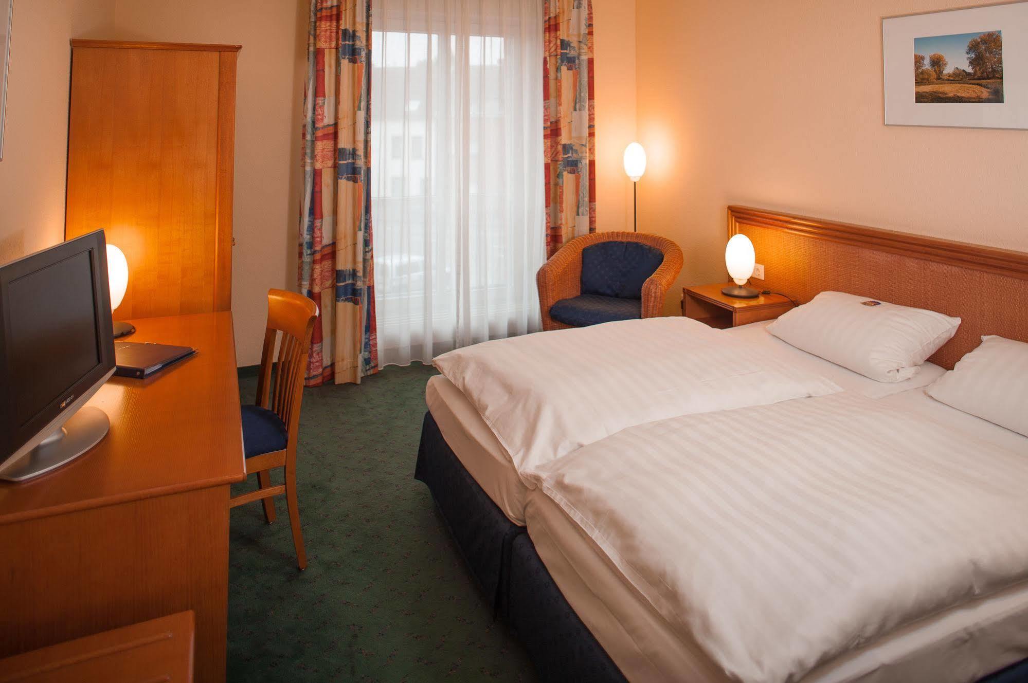 Hotel Zum Deutschen Eck เมียร์บุช ภายนอก รูปภาพ